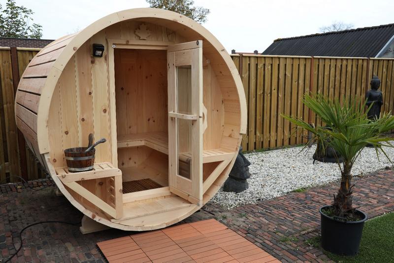 Barrel sauna